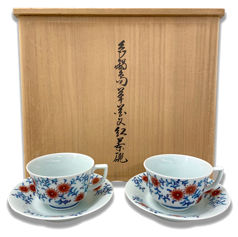 色鍋島草花文紅茶碗